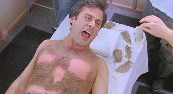 Steve Carell en Virgen a los 40 realmente se depiló el pecho y esos gritos de agonía son genuinos