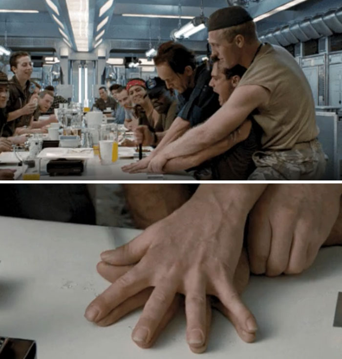 In Aliens (1986), The Knife Trick Scene Was Originally Going To Be Done By Bishop (Lance Henrickson) Alone. Henrickson Suggested To Director James Cameron To Have Hudson's (Bill Paxton) Hand Put On Top Of His, And Cameron Agreed. Everyone On Set Was Told About The Change Except Bill Paxton