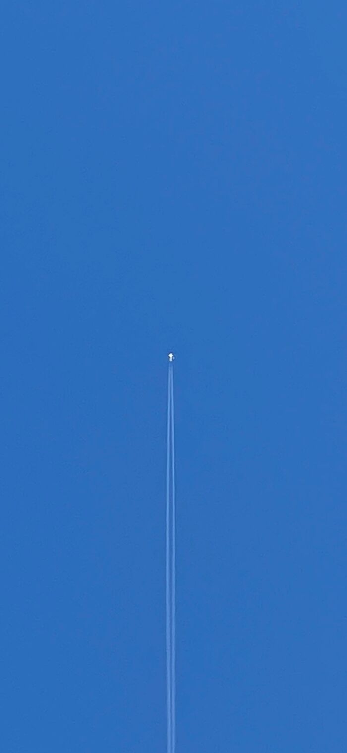 Contrails Always Look So Satisfying When They Sky Has No Clouds