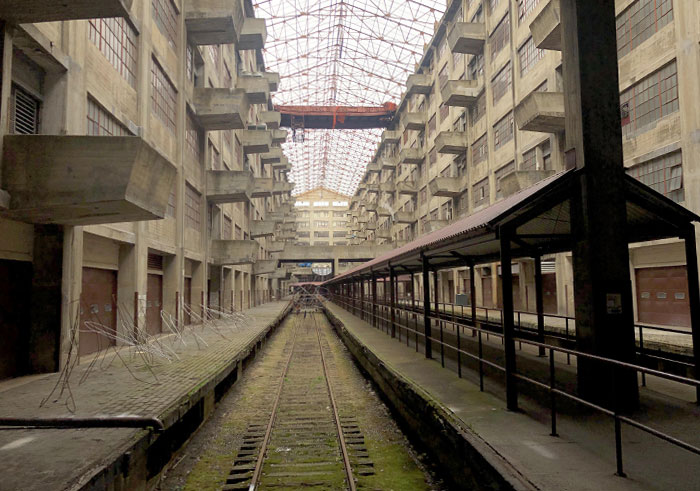 Brooklyn Army Terminal: Was A Rail Freight Yard, Now Individual Office Spaces