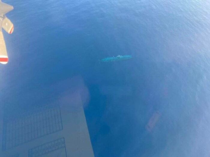 Un submarino alemán visto desde el aire
