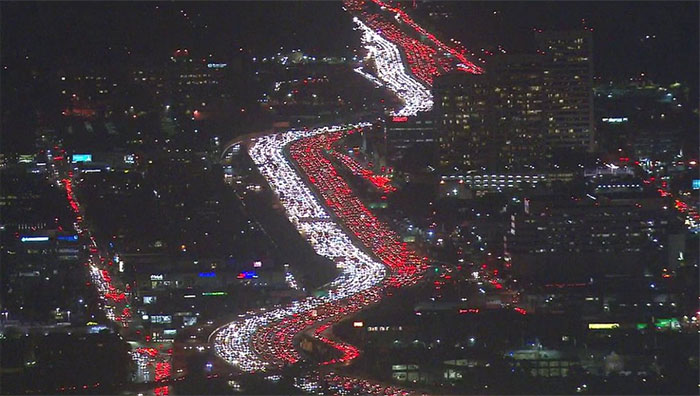 El tráfico en el día de Acción de Gracias en LA