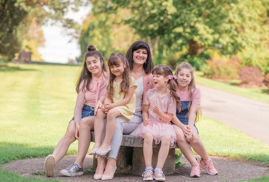 Mum Of 4 Celebrates Rediscovery Of Art And Reclaiming Her Passion Mum Of 4 Celebrates Rediscovery Of Art And Reclaiming Her Passion