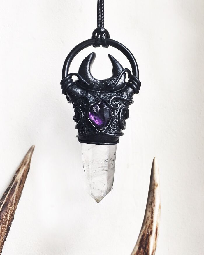 I Make Dark Fantasy Crystal Jewelry