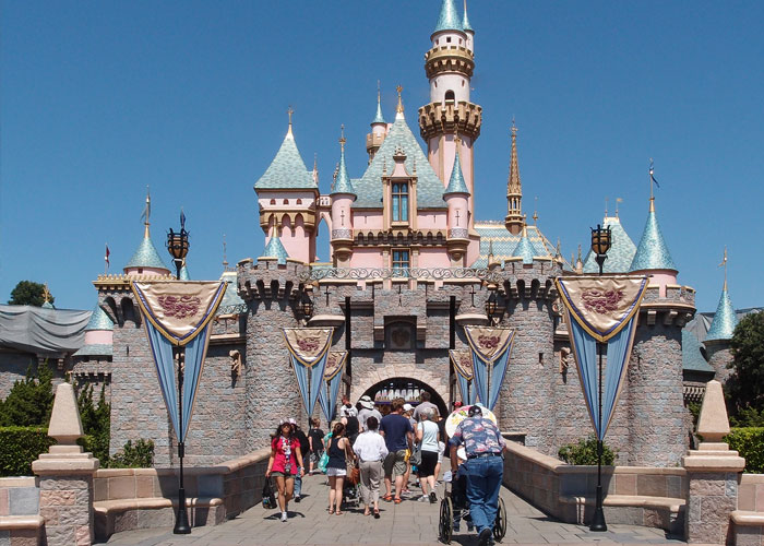 30 Of The Spiciest Work Secrets Shared By Former Disney Theme Park Employees