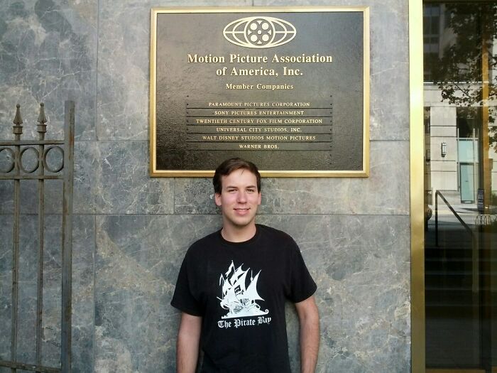 This Guy Took A Picture At The Mpaa Headquarters Wearing A Pirate Bay T-Shirt