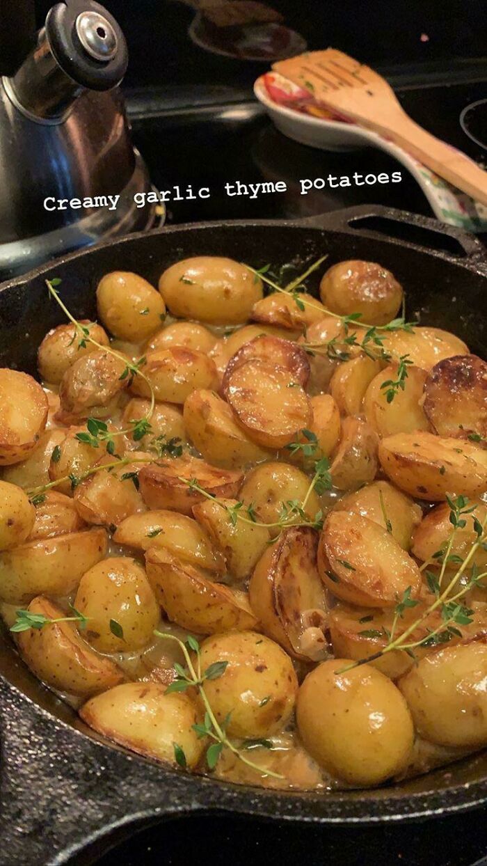 Homemade Creamy Garlic Thyme Potatoes