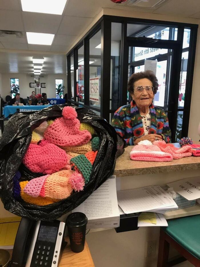 She Crocheted All These Hats For A Local Shelter! It's Absolutely Incredible! 