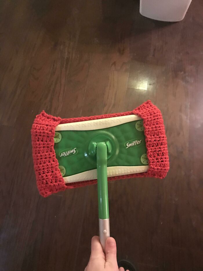 Decided To Put My Hobby To Use And Make Reusable Swiffer Pads! I Have Three Cats And One Dog And I Get So Tired Of Buying Those Ridiculously Expensive Dusting Pads To Get Up All The Pet Hair. You Can Also Wet This, Dip It In Cleaning Solution, Wring It Out And You’ve Got A Mop