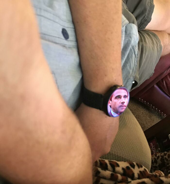 The Surprisingly High-Quality Reflection Of Michael Scott In My Boyfriend's Watch