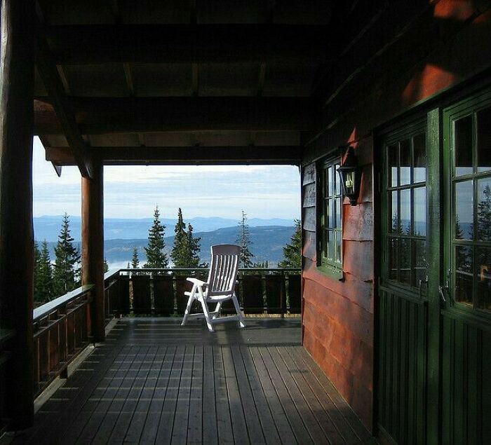 A Deck With A View To Die For
