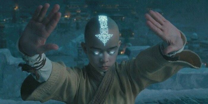 Actor Noah Ringer Hated Filming "The Last Airbender" So Much That He Tattooed A Huge Downvote On His Head To Symbolize How Much This Movie Sucked