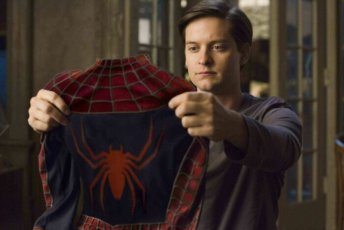 If You Watch Spider-Man (2002) In Reverse, It's About A Superhero Forced To Retire After Being Bitten By A Power-Nullyfying Spider, Then Having To Live With The Reanimated Corpse Of His Dead Uncle