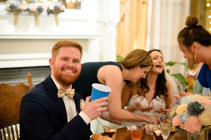 Sister-In-Law Got Married, This Is The Second She Realized She Got BBQ Sauce On Her Dress. Hubby Still Golden