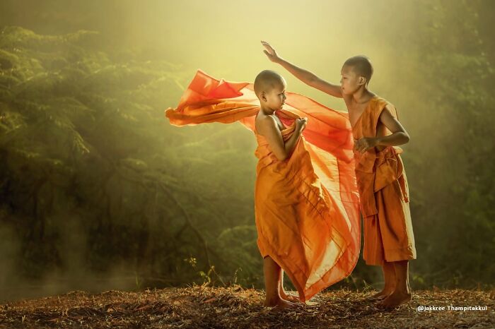 The Dress Of Novice Monks In Thailand
