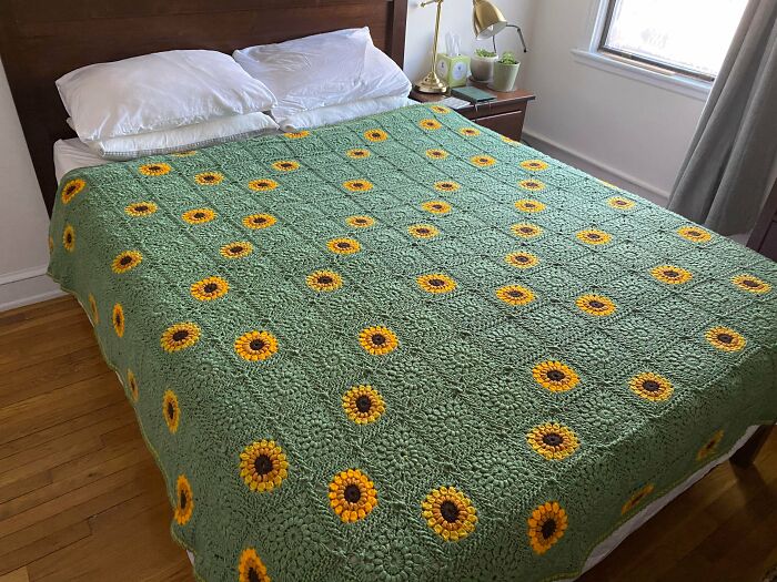 Finally Finished My Sunflower Blanket After About 3 Years... Simply Sunburst Granny Squares With A Flat Braid Join