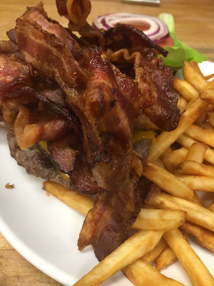 I Asked Chef For A “Bacon Cheeseburger”and This Is What He Gave Me. Was Told I Should Post Here