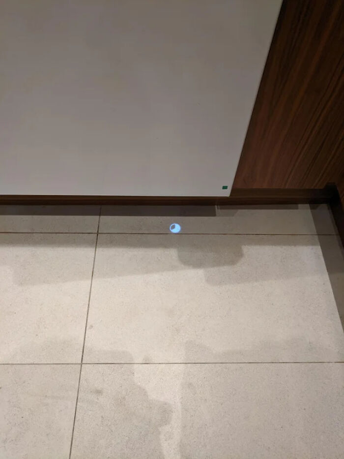 This Dishwasher Projects A Timer Onto The Floor
