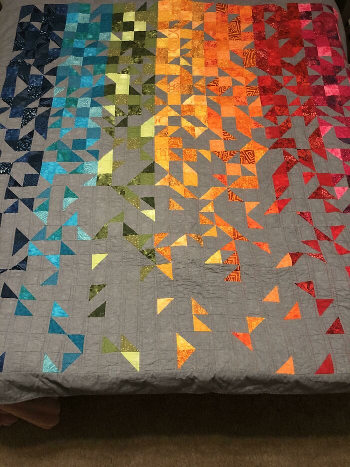 My Mom Started Quilting A Couple Years Ago. She Recently Made This Beauty For Me. She Isn’t On Reddit, But I Wanted To Put This Somewhere For Her To Get Some Recognition For Her Great Work