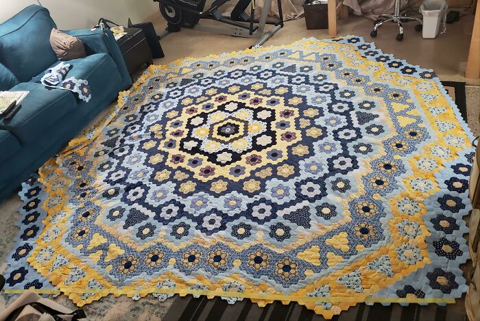 7/8" Hand Pieced Epp/Hexies. Will Be 108x120 When Done. Please Excuse My Mess. Losing Steam And Needing Encouragement To Just Finish It!