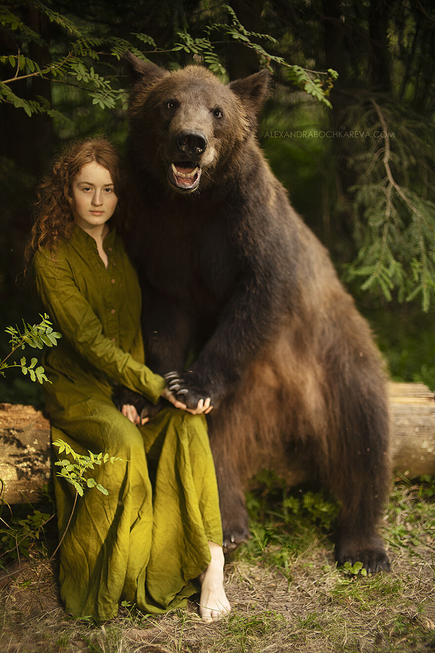 Meet Me In The Woods 🐻🧡
portraits Of My Real Life Merida Aka Xenia & Tom, The Bear