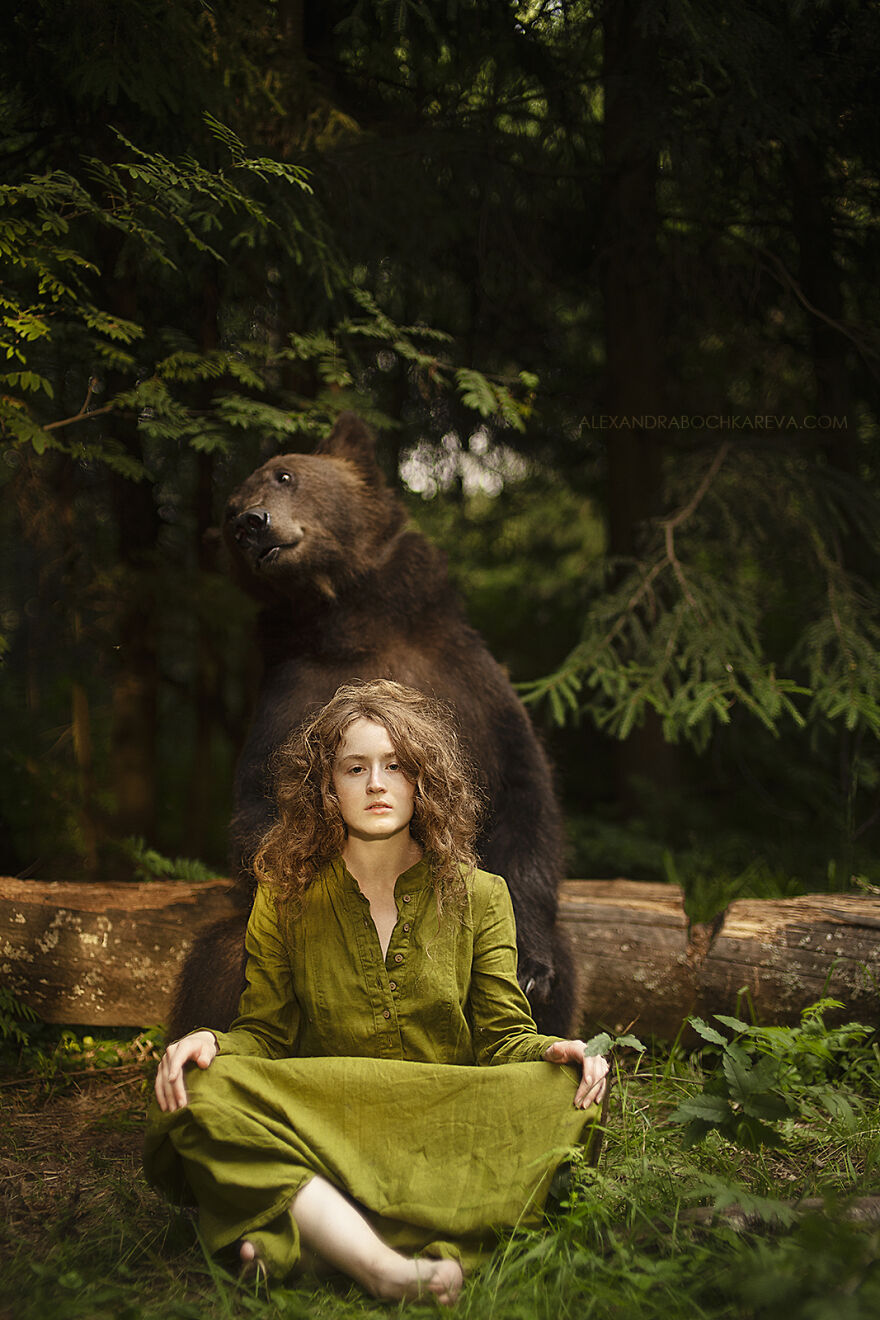 Meet Me In The Woods 🐻🧡
portraits Of My Real Life Merida Aka Xenia & Tom, The Bear