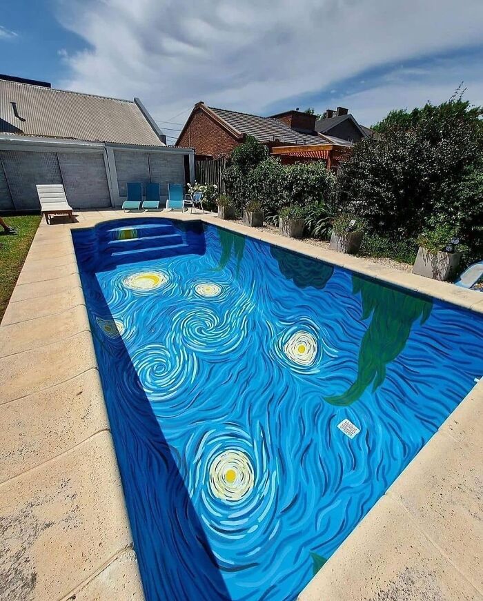¡Una piscina con un increíble diseño artístico!