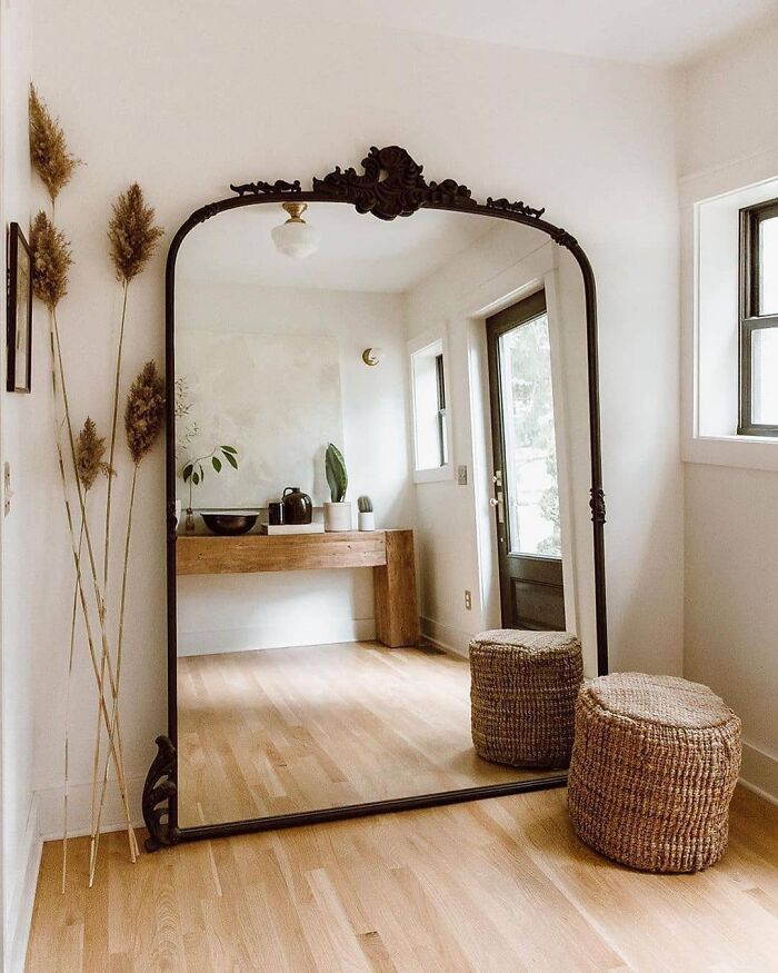 Absolutely In Love With This Sunny Room And The Beautiful Mirror