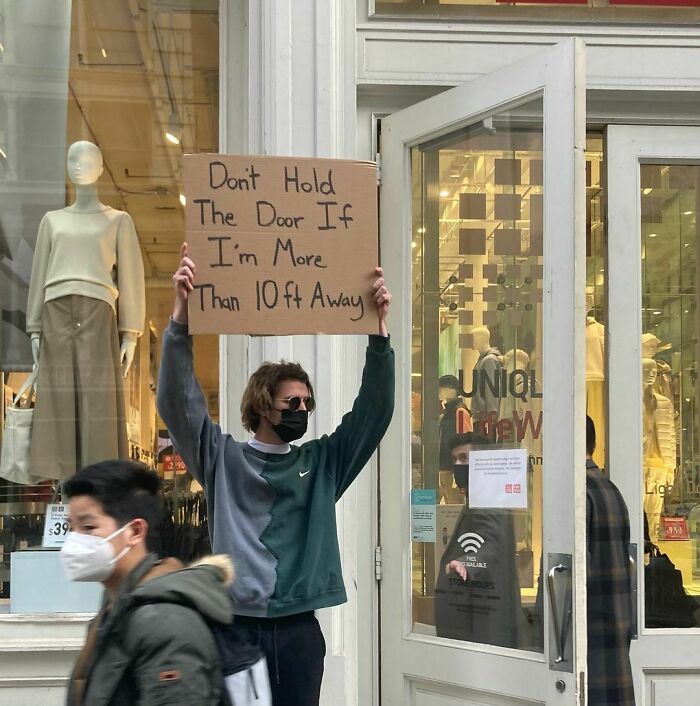 Dude Keeps Protesting Annoying Everyday Things With Funny Signs (35 New Pics)