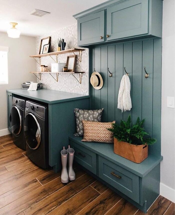 A Bright And Gorgeous Laundry Room That Makes Washing Clothes Fun