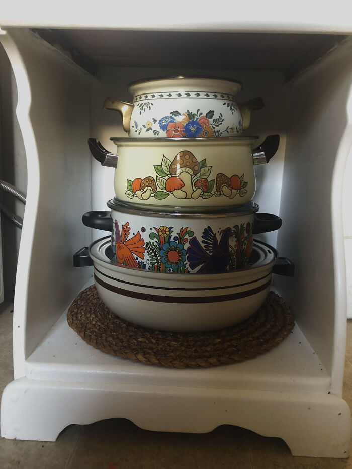 My Enamel Pots! Most I Got Either Free (Garage Sale Leftovers) Or A Few Dollars
