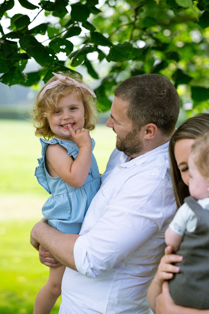 I Photographed A Family Session At Queens Park In Crewe