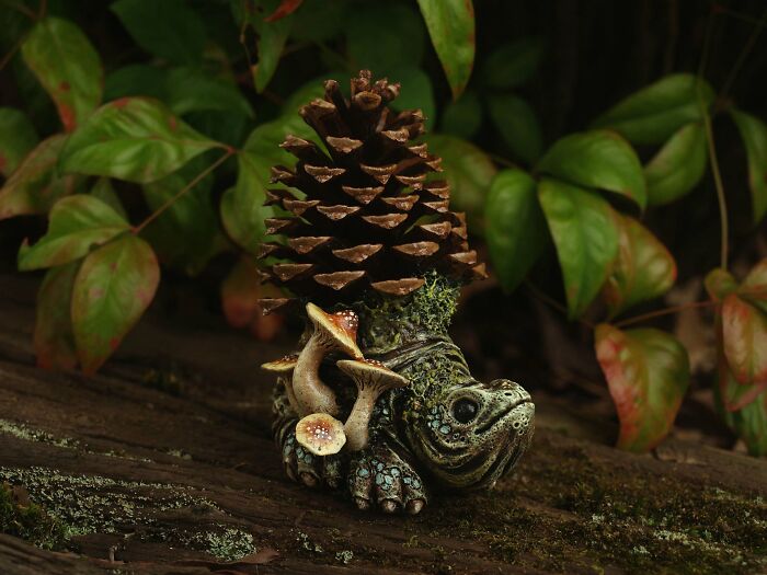 I Make Miniature Fantasy Sculptures And Figurines
