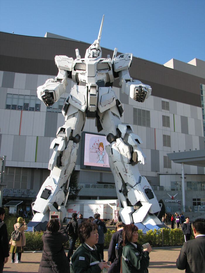 Seeing The Giant Gundam In Tokyo!