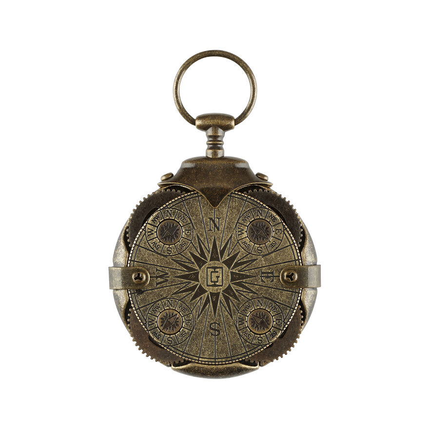 The Distinct Compass And Cryptex Lock USB Drives The Distinct Compass And Cryptex Lock USB Drives