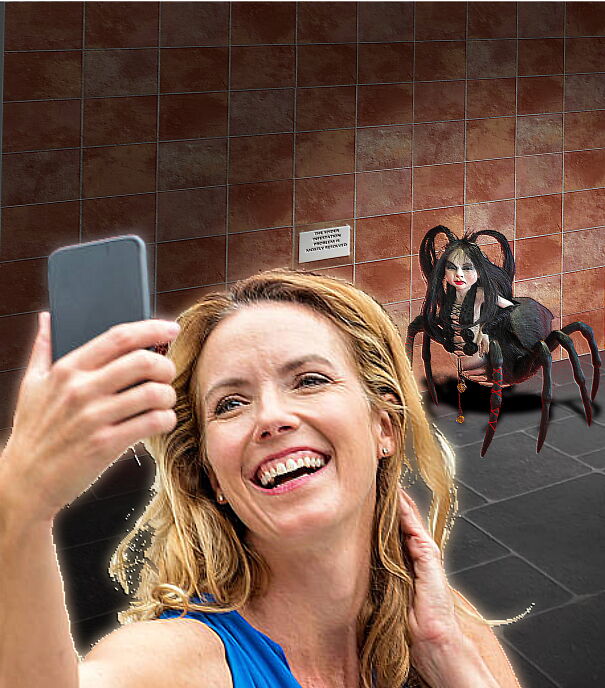 Selfie-with-spider-60e028938c046.jpg