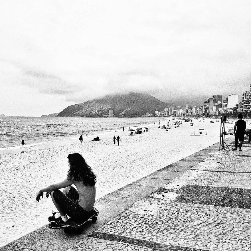 Photographer Captures The Emptying Of Rio During The Pandemic