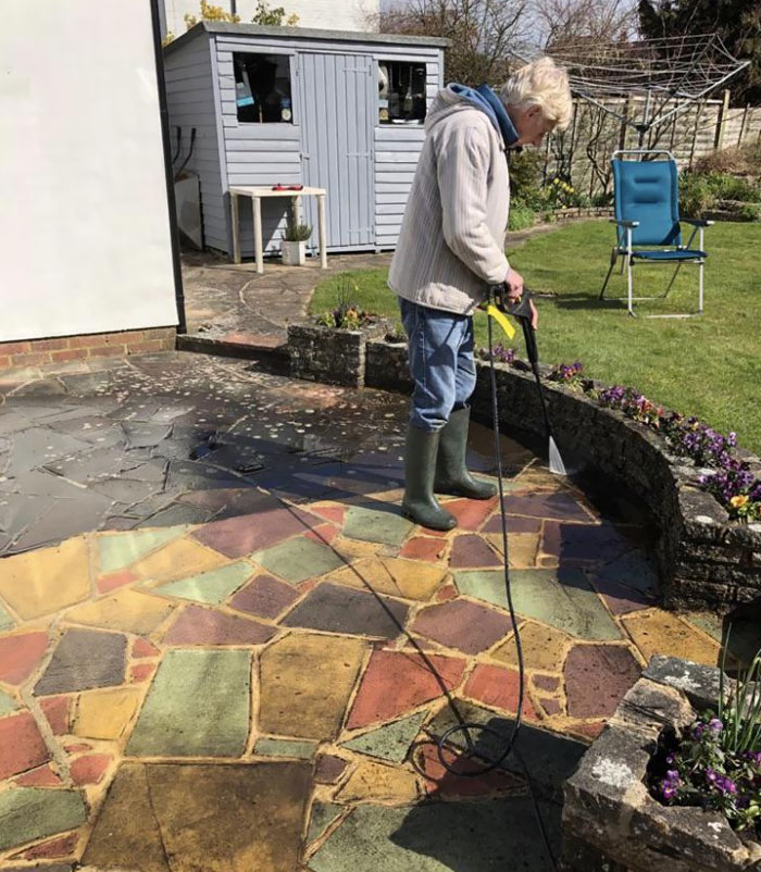 My Nan And Grandad's Patio Hasn’t Been Washed In Probably Over 30 Years. I’m 22 And Had No Idea It Was Colored. They Decide To Wash It Today And We’re Shocked