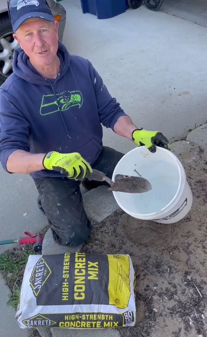 Cómo mezclar el cemento en casa