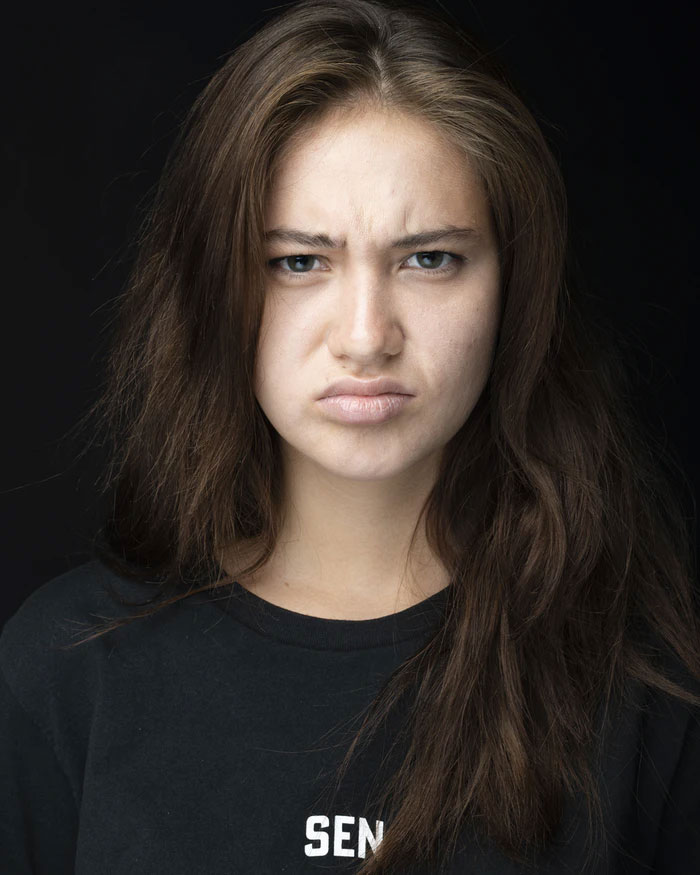 30 Things People Do That Just Scream "I'm Very Insecure"