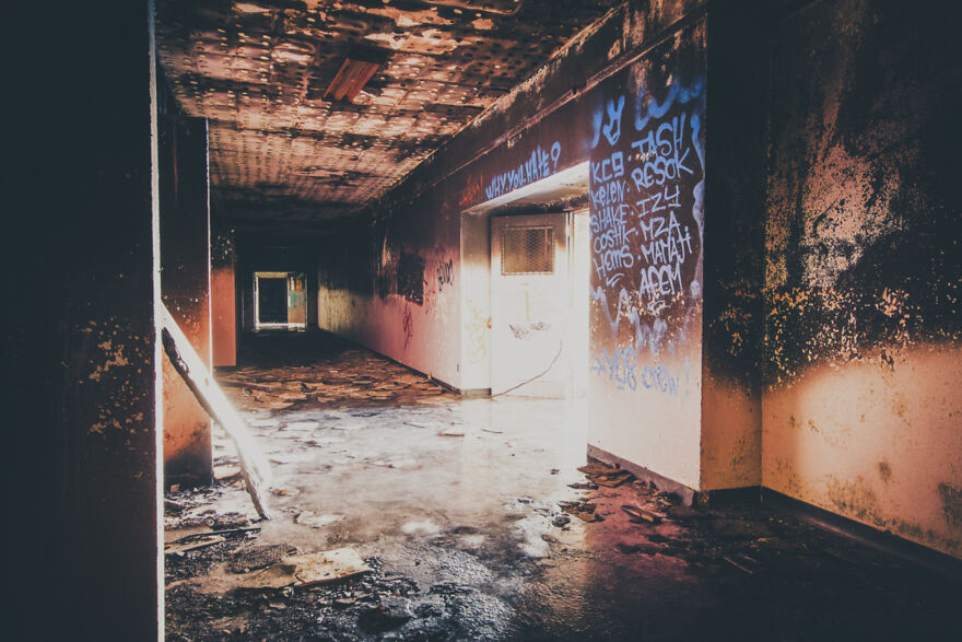 Here Are 34 Eerily Beautiful Liminal Spaces I Captured 34 Pics Here Are 34 Eerily Beautiful Liminal Spaces I Captured 34 Pics