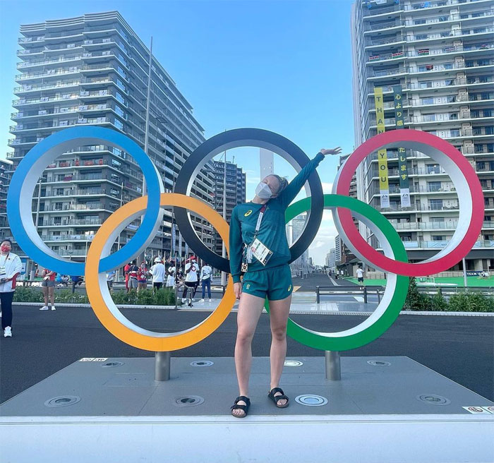 Esta atleta de 21 años no tenía a nadie que patrocinara su viaje a los Juegos Olímpicos, así que trabajó en un supermercado para financiarlo