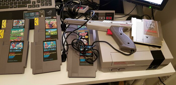 Nes-001 Turns Up In The Trash In Mint Condition. I Cleaned It