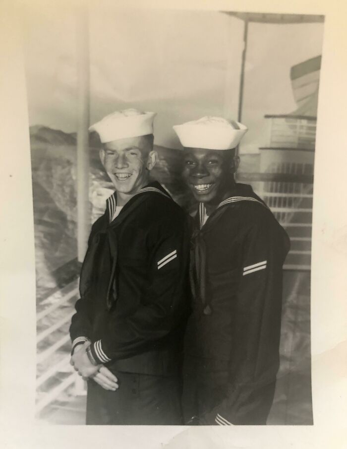Mi abuelo (izquierda) y su mejor amigo Willie Hall durante la guerra de Corea. Esas sonrisas lo dicen todo