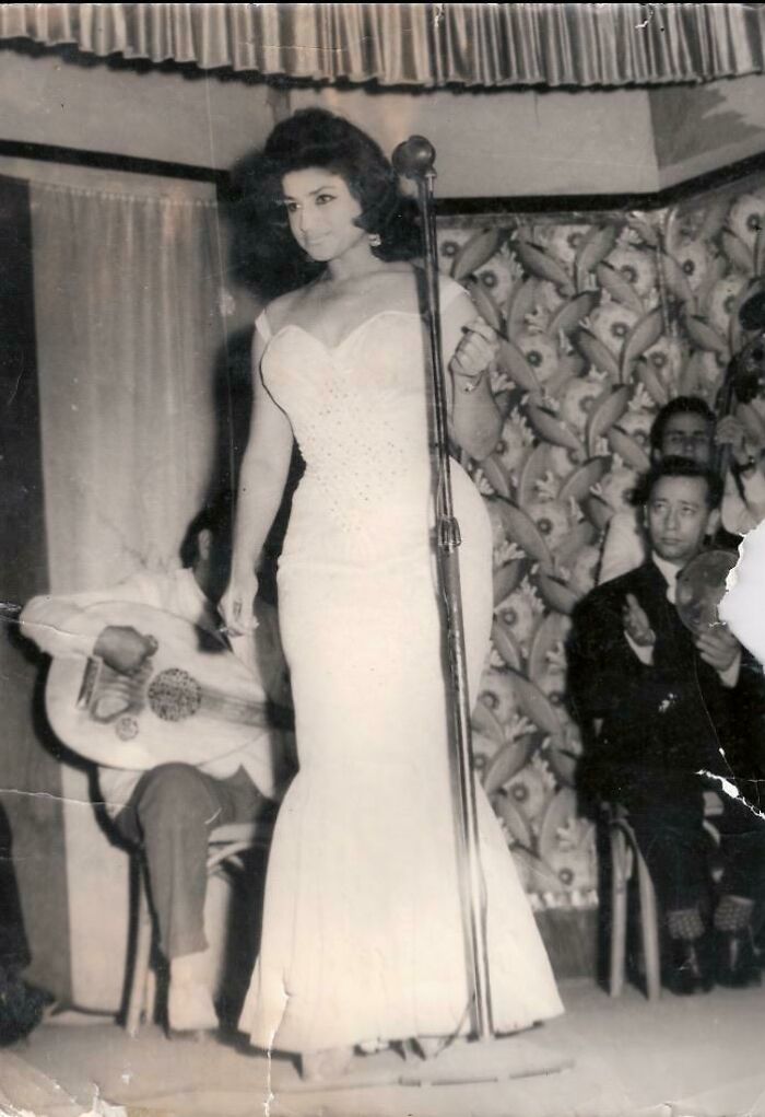 Reddit parece amar a mi taita (abuela), así que aquí hay otra de ella en el Beirut de 1950