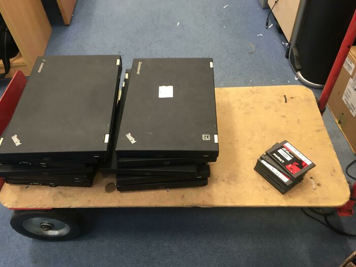 Taking 5 Year Old Ssds Out Of 8 Year Old Laptops To Make Some 10 Year Old Desktops Less S**t