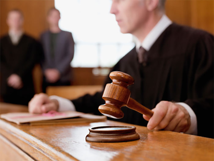 Estos 20 abogados de divorcio compartieron los casos más ridículos de sus carreras
