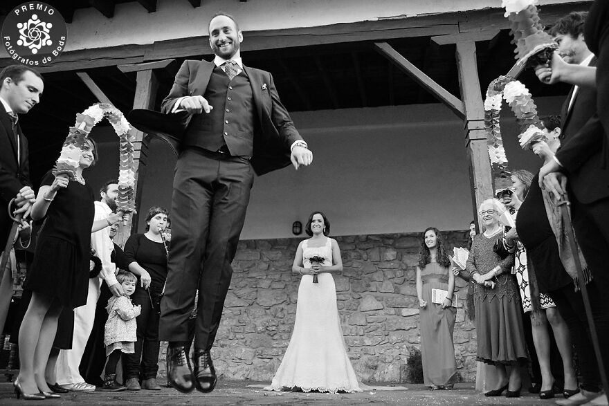 Joyful Wedding Moment Captured By Jorge Elisburu