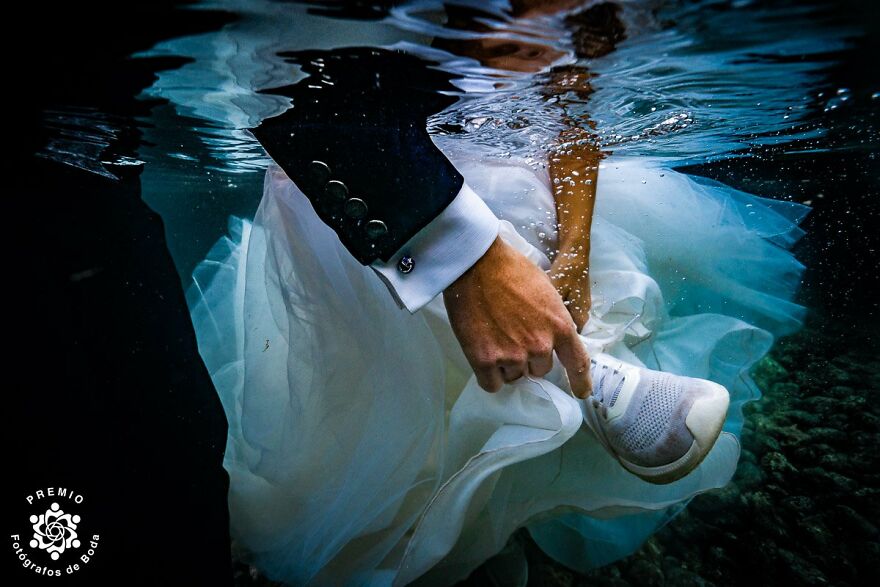 Underwater Wedding Photo By Bris Lemant