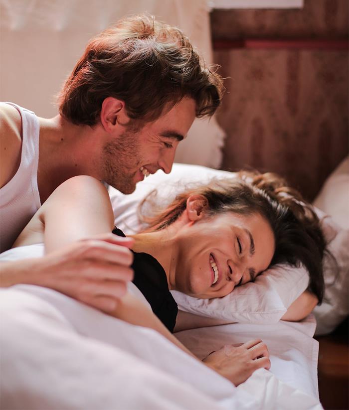 30 Couples Share Things They Realized Only After Moving In Together